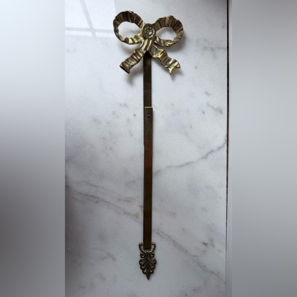 Gold brass vintage wall picture or plate hanger
